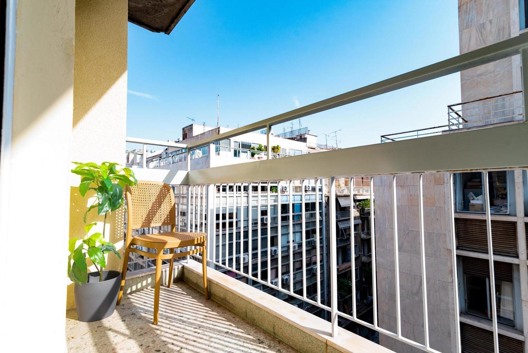 Apartamento Exarchia Artistic Getaway For Groups Atenas Exterior foto